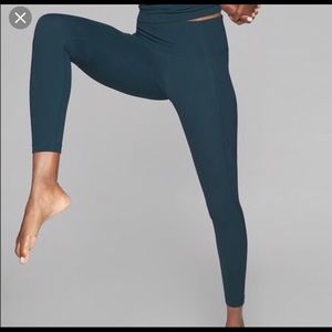 Athleta Stash Pocket Legging